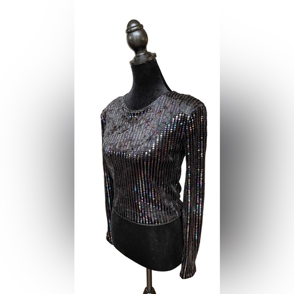 Black Crop Top - Picture 6 of 13